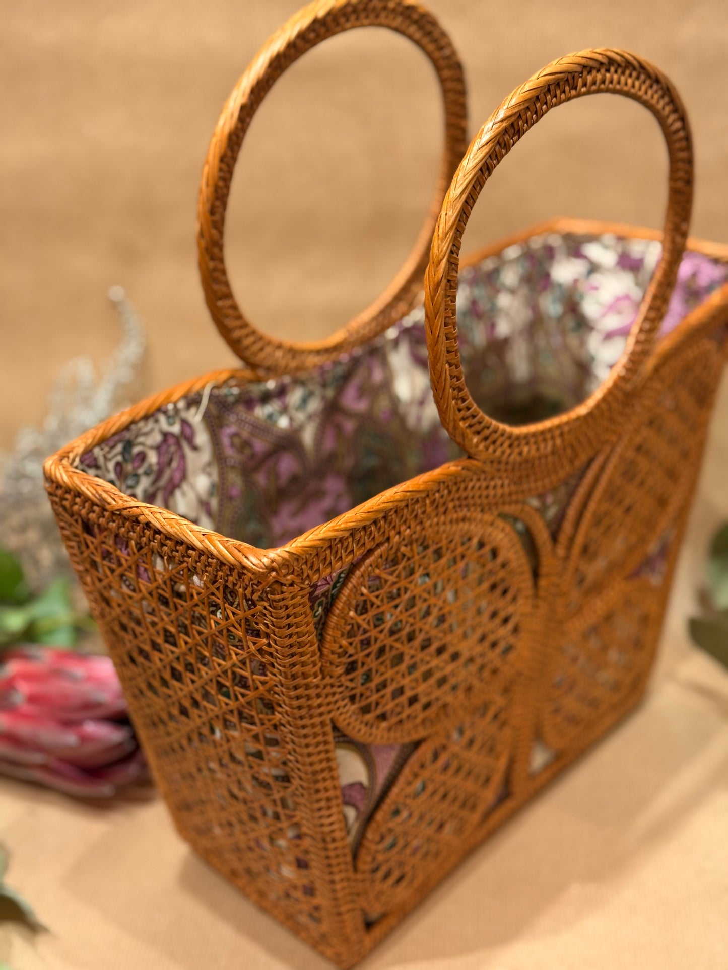 Petalouthia Elegance Handbag