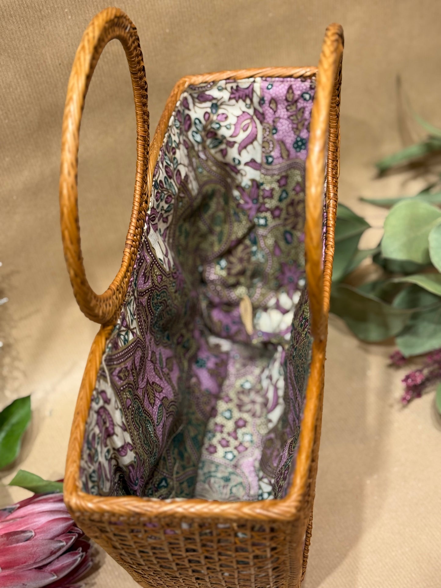 Petalouthia Elegance Handbag