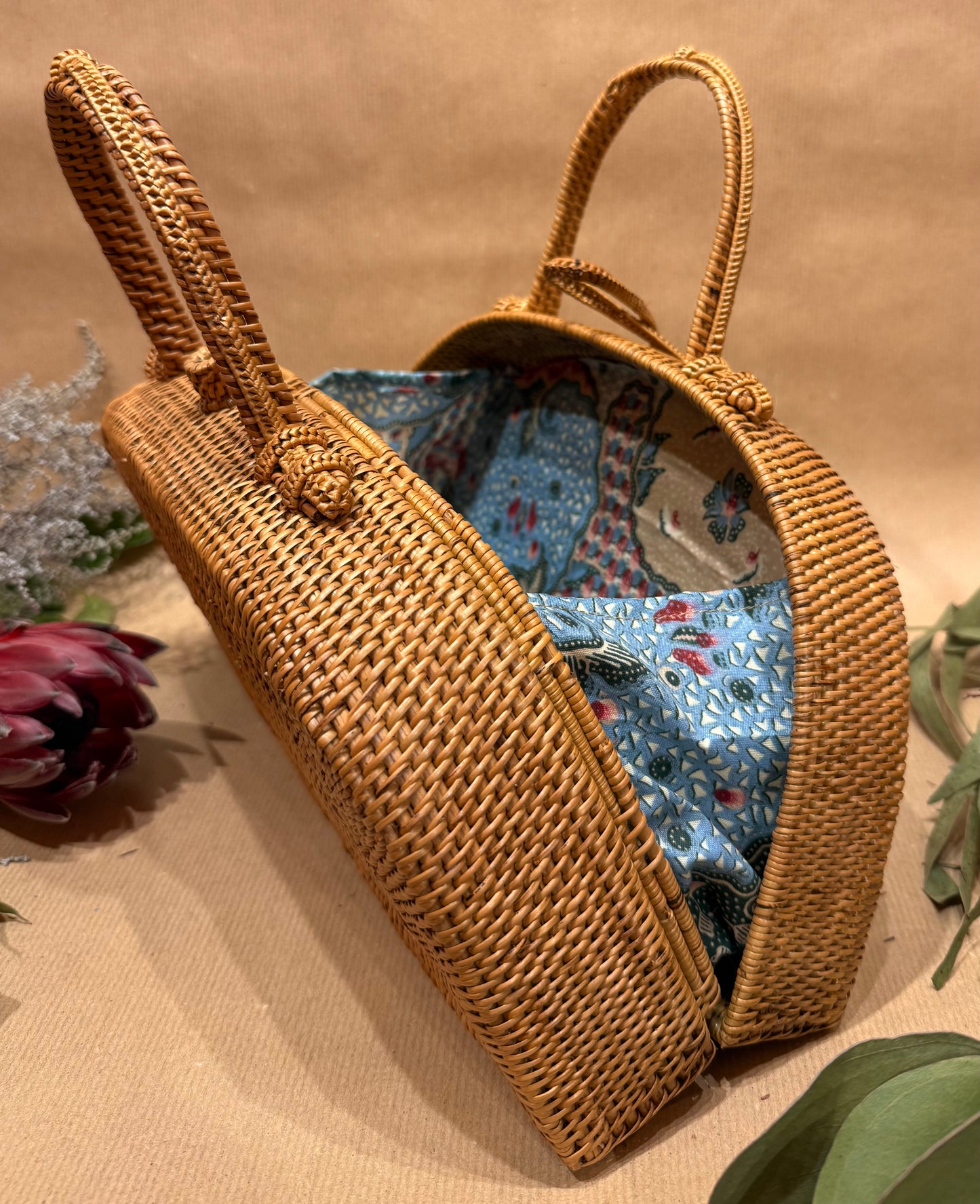 The Pretty Purse Handbag