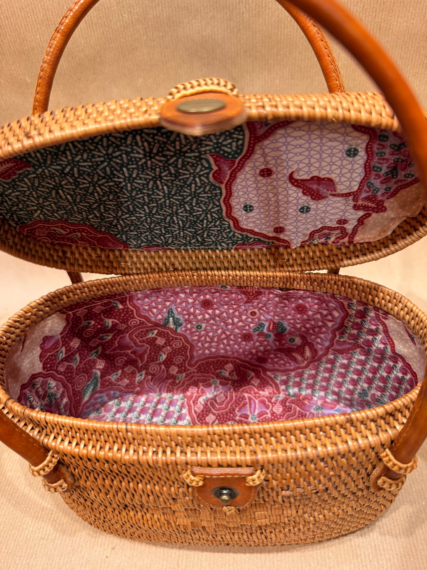 The Short Binocular Handbag