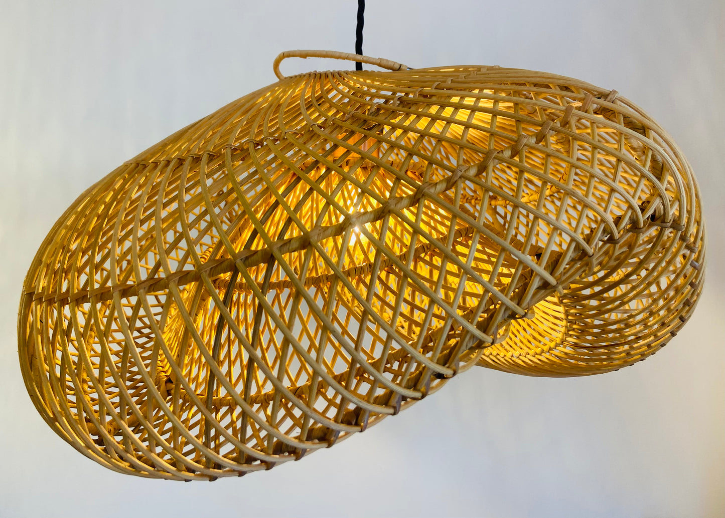 Wave Rattan Light Shade: Oceanic Elegance