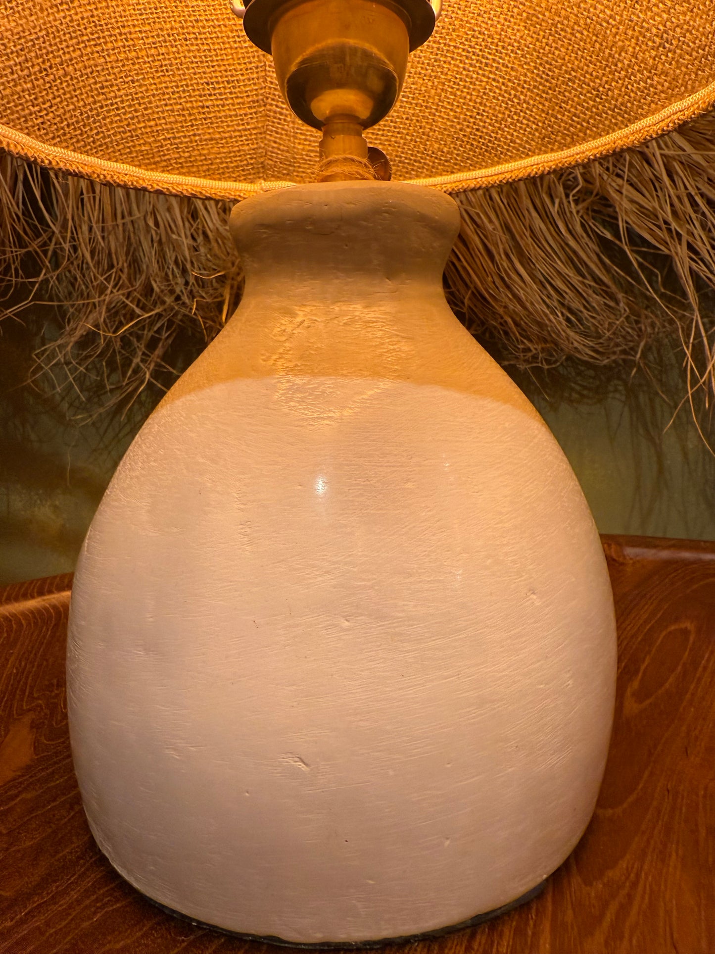 Round Polished Cement Table Lamp