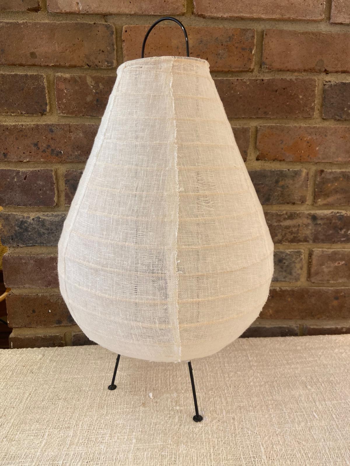 Smooth Linen Table Lamp: Ambient Elegance