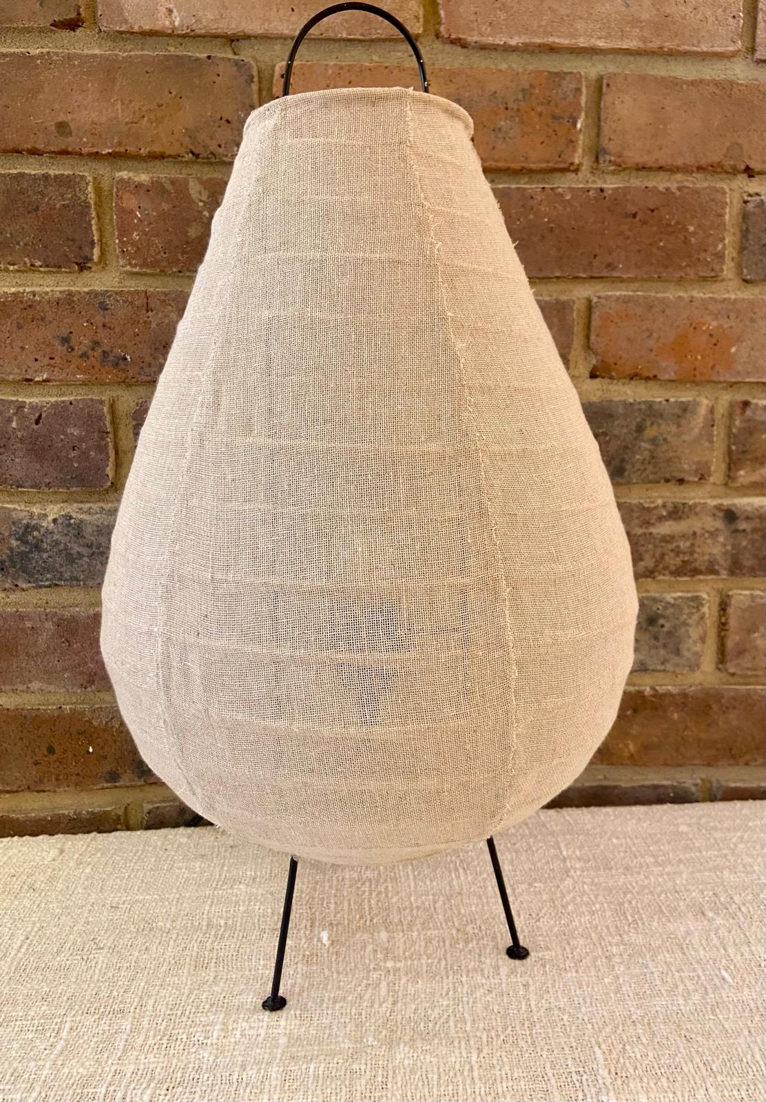 Smooth Linen Table Lamp: Ambient Elegance