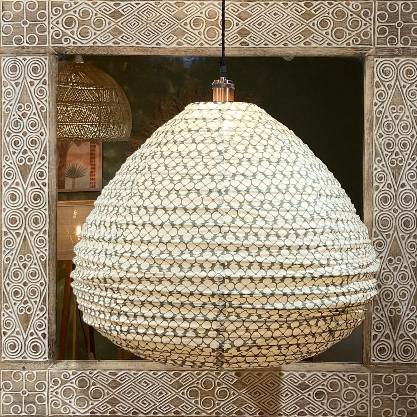 Clover Charm Cotton Print Pear Drop Light Shade: Serene Elegance