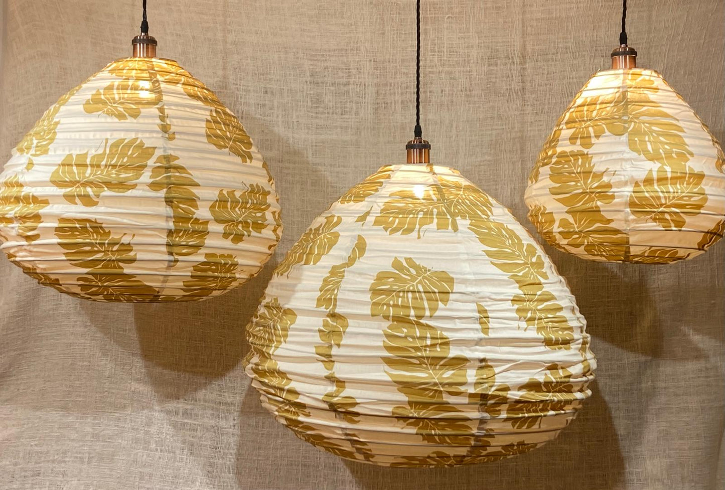 Tropical Leaf Cotton Print Light Shade: Lush Canopy