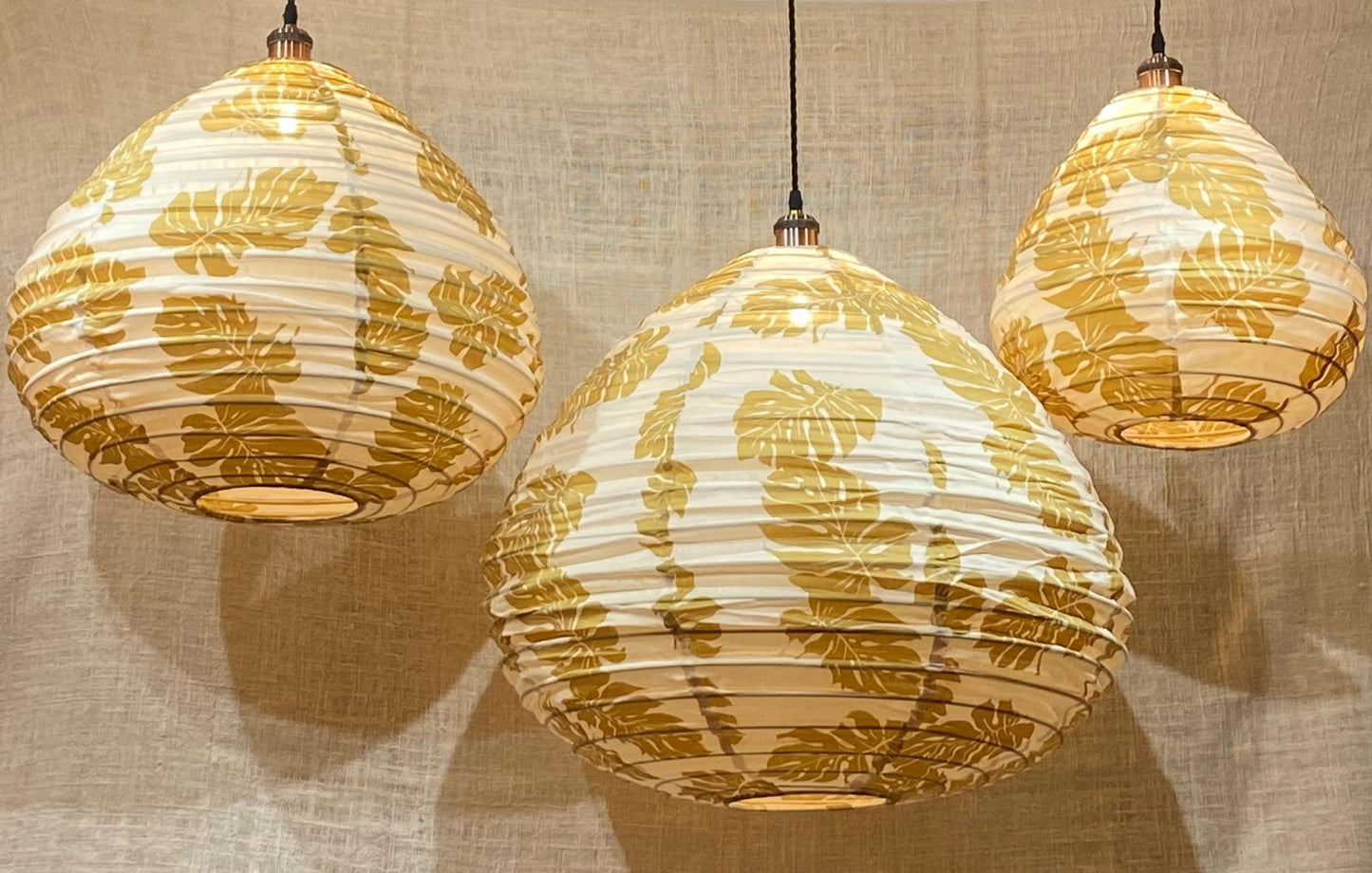 Tropical Leaf Cotton Print Light Shade: Lush Canopy
