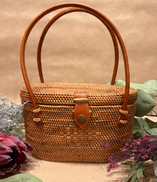 The Short Binocular Handbag