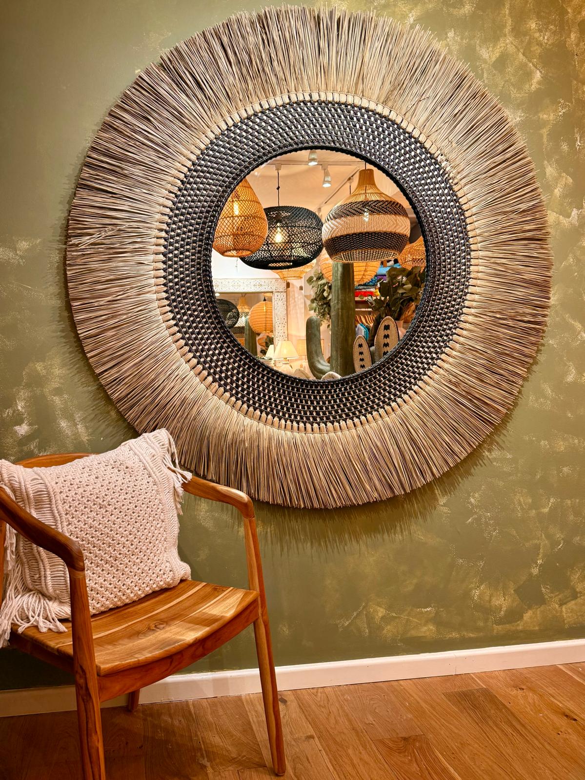 The Black Latticed Mirror