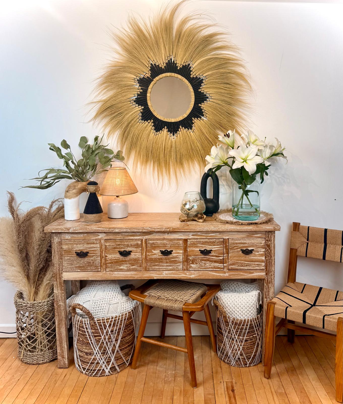 The Black Fluer Mirror